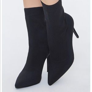 Forever 21 Sock Booties sz 6